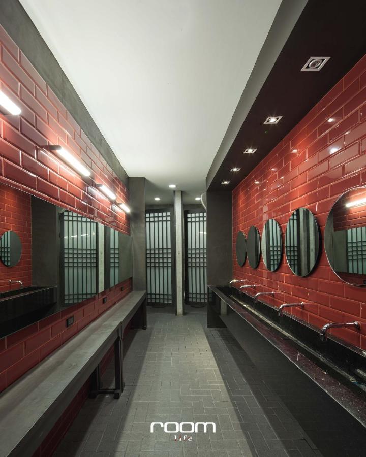 Luk Hostel Bangkok Dış mekan fotoğraf